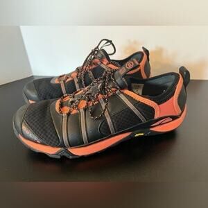 GO LITE WOMENS SNEAKER SIZE 9 WORN ONCE